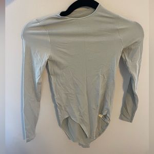 Essential Crew Neck Skims in Talc